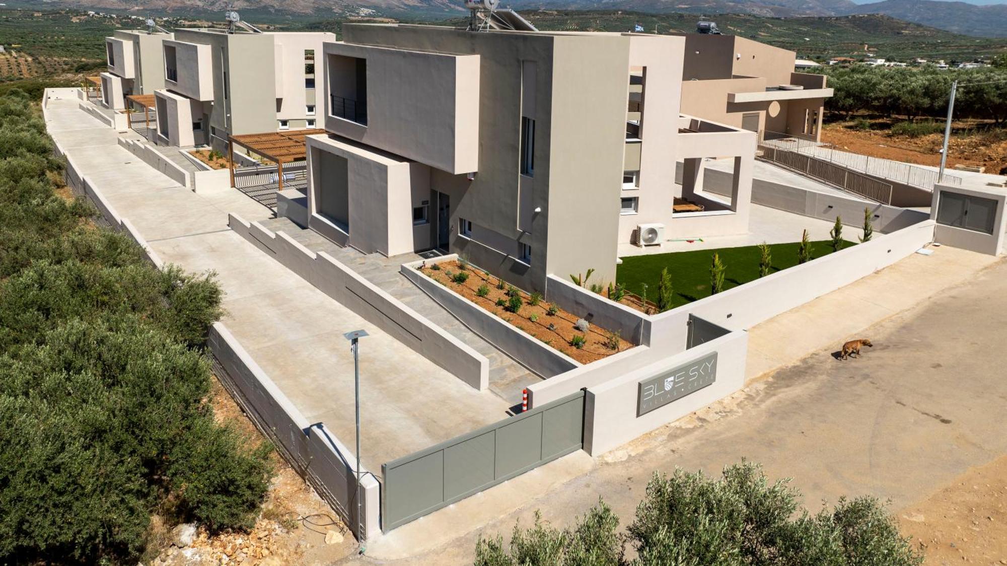 Blue Sky Villas Arkalochori Exterior photo