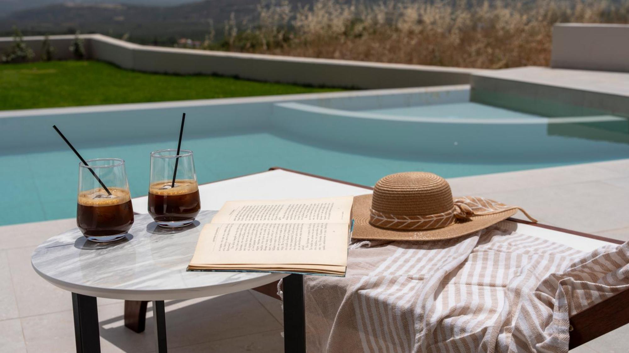 Blue Sky Villas Arkalochori Exterior photo