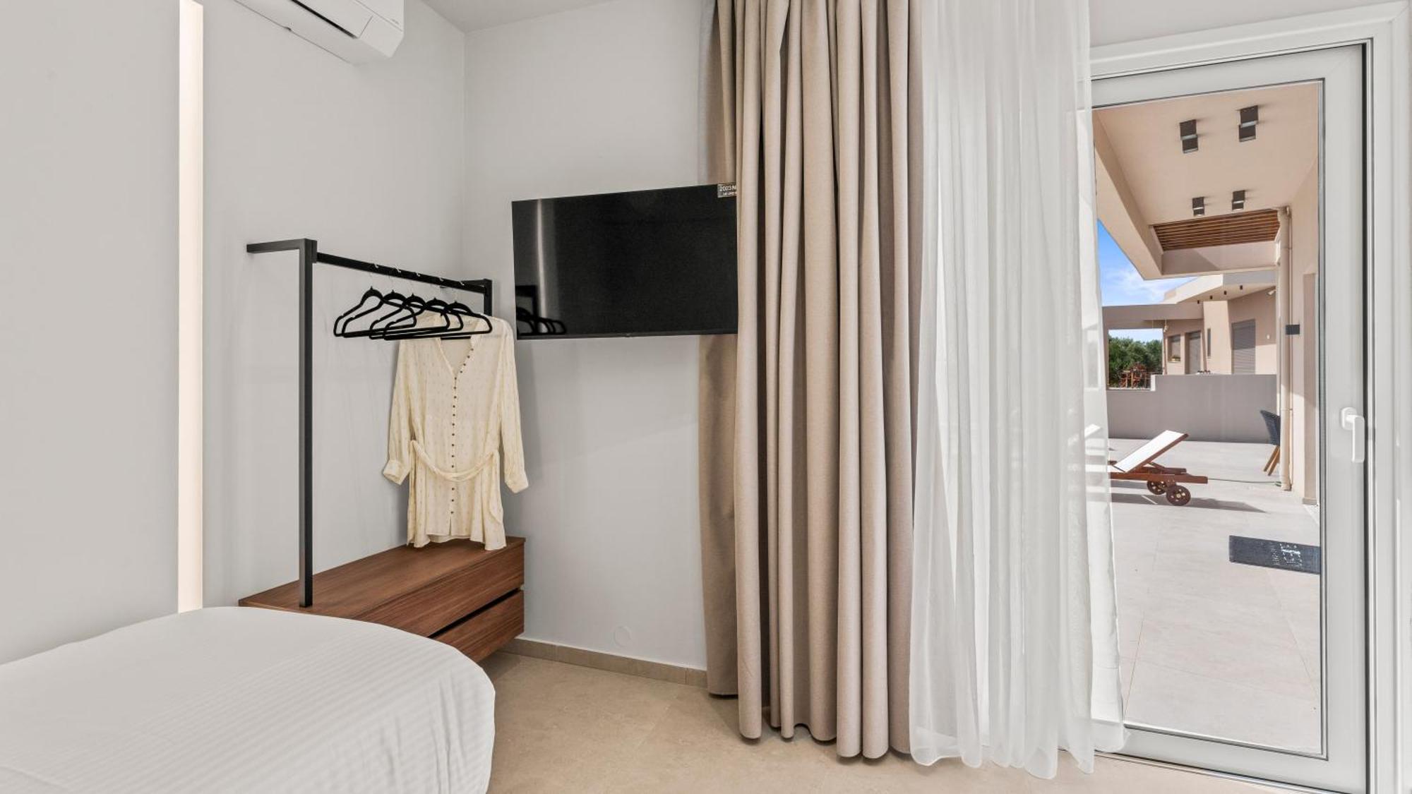 Blue Sky Villas Arkalochori Exterior photo